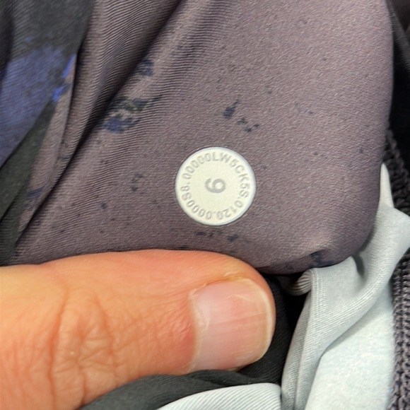 Lululemon Take The Moment Tight 25" *lululemon x Robert Geller Washed Camo Small - Picture 7 of 7